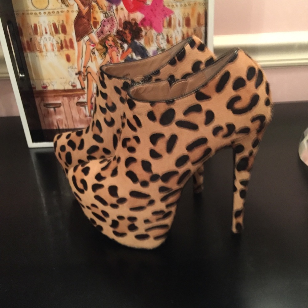 Leopard Steve Madden Platform Heels